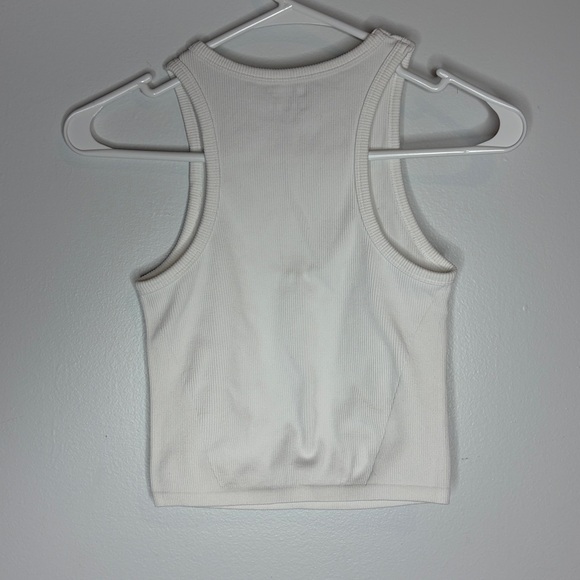 Tank - Picture 2 of 2